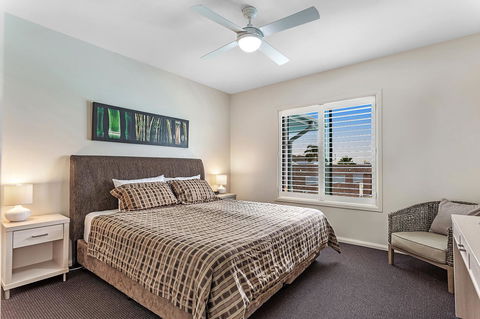 Pacific Blue 278-265 Sandy Pt Rd- Dual Key Access, Wifi, Linen And Air Conditioning - Accommodation Main Beach 10