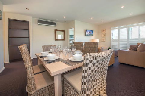 Pacific Blue 278-265 Sandy Pt Rd- Dual Key Access, Wifi, Linen And Air Conditioning - Accommodation Main Beach 7