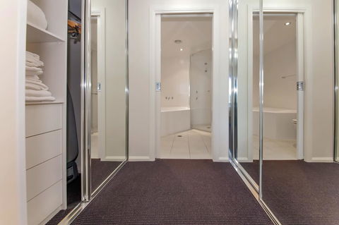 Pacific Blue 278-265 Sandy Pt Rd- Dual Key Access, Wifi, Linen And Air Conditioning - Accommodation Main Beach 13