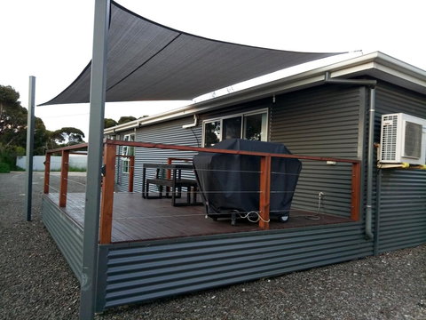 Home On Torrens - Accommodation Main Beach 6