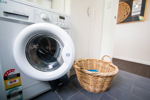 Coorong Waterfront Retreat - Accommodation Main Beach 13