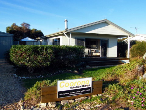 Coorong Waterfront Retreat - Accommodation Main Beach 14