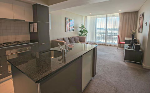 Adelaide DressCircle Apartments - North Terrace - Accommodation Main Beach 27