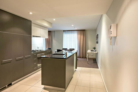 Adelaide DressCircle Apartments - North Terrace - Accommodation Main Beach 30