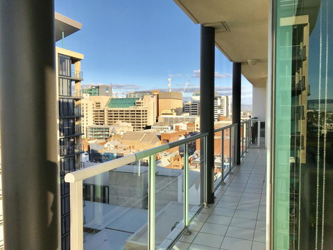 Adelaide DressCircle Apartments - North Terrace - Accommodation Main Beach 8