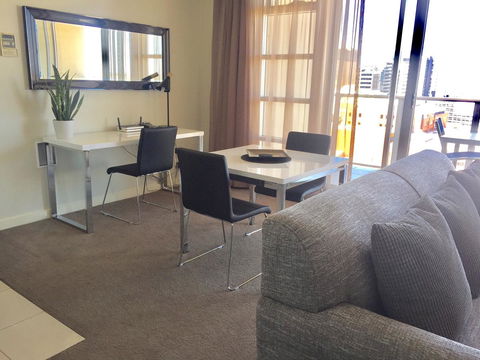 Adelaide DressCircle Apartments - North Terrace - Accommodation Main Beach 21