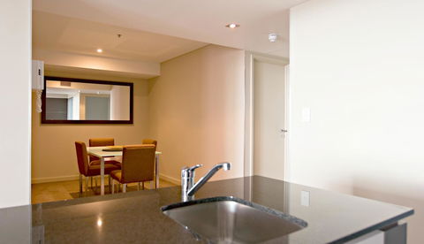 Adelaide DressCircle Apartments - North Terrace - Accommodation Main Beach 18