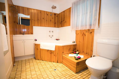 Seppelts View Cabins - Accommodation Main Beach 40