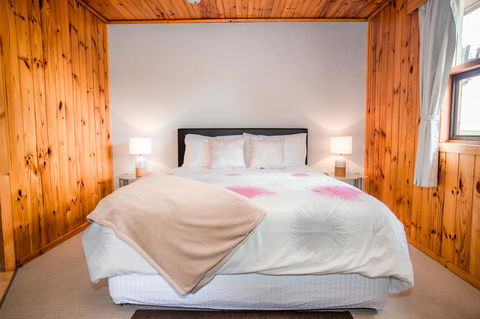 Seppelts View Cabins - Accommodation Main Beach 30
