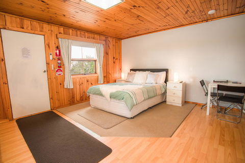 Seppelts View Cabins - Accommodation Main Beach 19