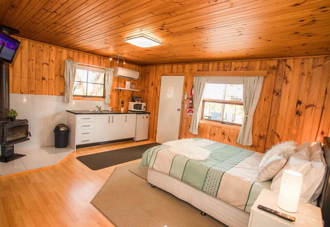 Seppelts View Cabins - Accommodation Main Beach 22