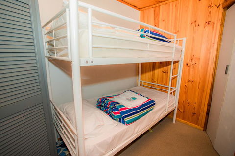 Seppelts View Cabins - Accommodation Main Beach 35