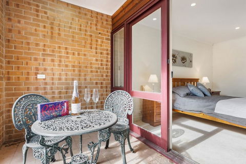 Adelaide Style Accommodation-Close To City-North Adelaide-3 Bdrm- FREE Parking - Accommodation Main Beach 15