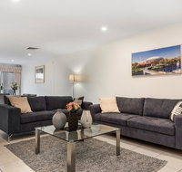 Close to City - Spacious 3 Bedroom Townhouse - Accommodation Main Beach