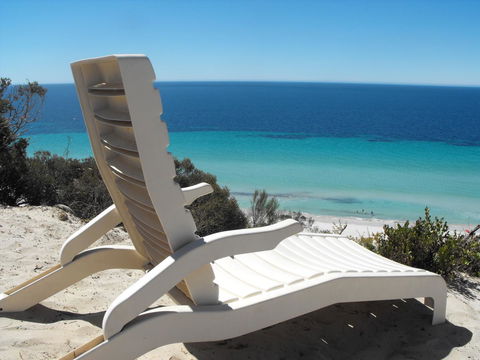A Dune Escape - Accommodation Main Beach 11