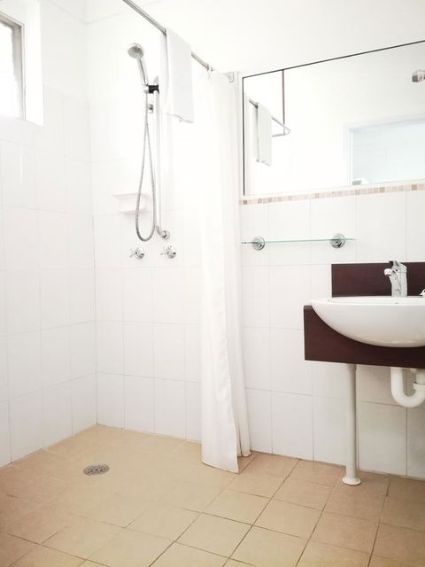 Arcadia Motel - Accommodation Main Beach 17