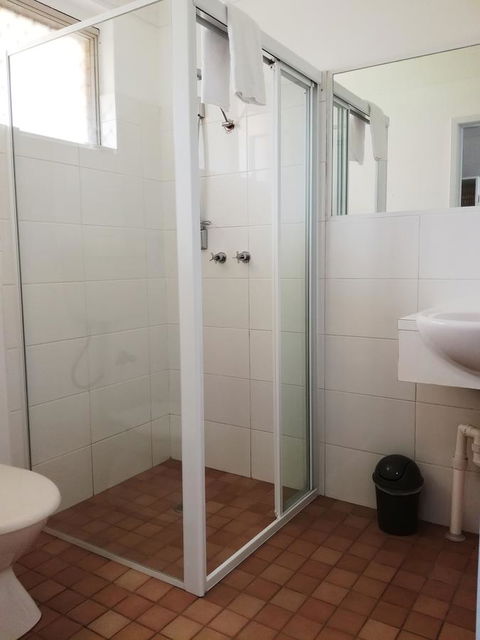 Arcadia Motel - Accommodation Main Beach 10