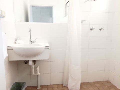 Arcadia Motel - Accommodation Main Beach 13