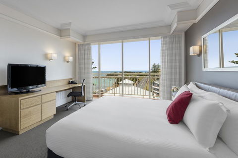 Crowne Plaza Terrigal Pacific, An IHG Hotel - Accommodation Main Beach 30