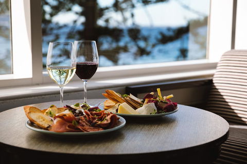 Crowne Plaza Terrigal Pacific, An IHG Hotel - Accommodation Main Beach 11