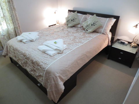 Lights Landing Apartments - Accommodation Main Beach 24