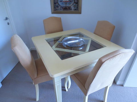 Lights Landing Apartments - Accommodation Main Beach 8