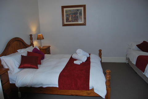 Jacaranda Cottage - Accommodation Main Beach 10