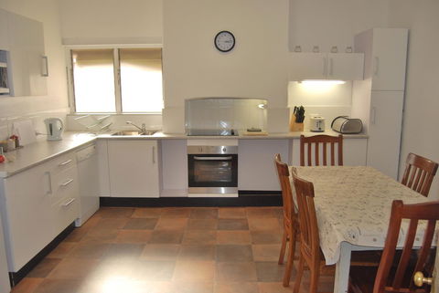 Jacaranda Cottage - Accommodation Main Beach 3
