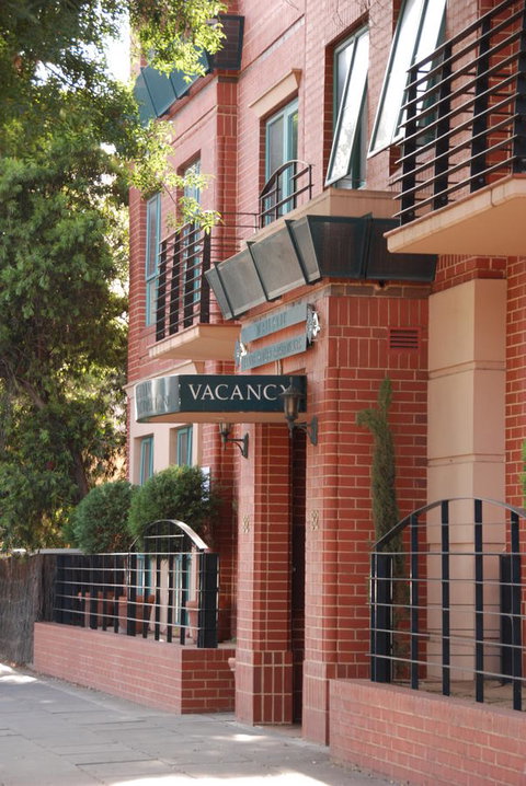 Majestic Tynte Street Apartments - Accommodation Main Beach 2