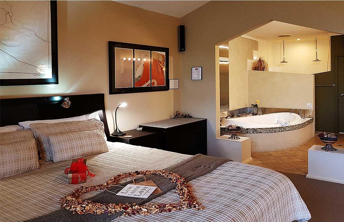 Younghusband Holdings SA Accommodation Main Beach