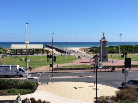 Adelaide - Semaphore Beach Front - Accommodation Main Beach 25