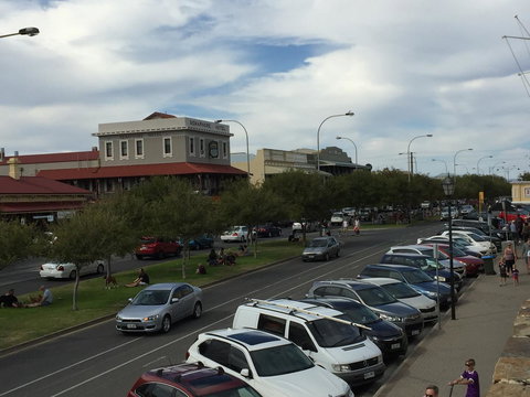 Semaphore Splash Apartments - Accommodation Main Beach 20