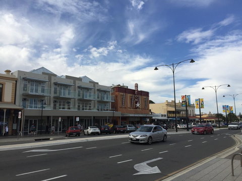 Semaphore Splash Apartments - Accommodation Main Beach 14