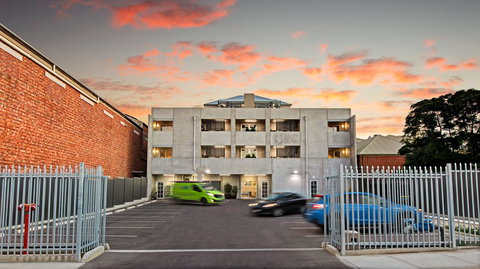 Semaphore Splash Apartments - Accommodation Main Beach 1