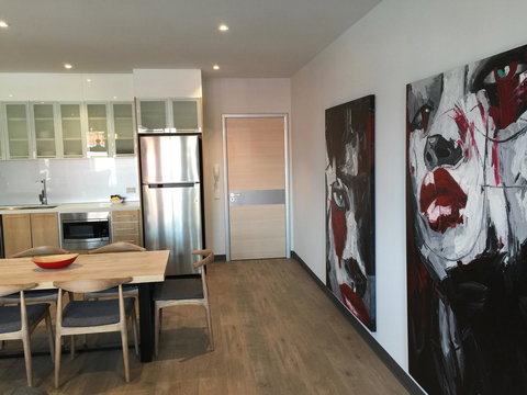 Semaphore Splash Apartments - Accommodation Main Beach 8