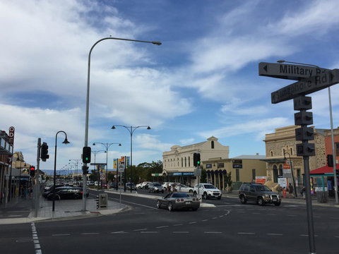 Semaphore Splash Apartments - Accommodation Main Beach 16