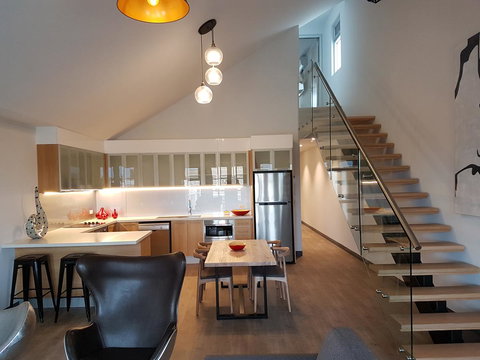 Semaphore Splash Apartments - Accommodation Main Beach 5