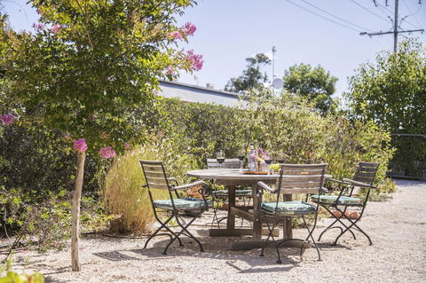 Mataro Cottage - Accommodation Main Beach 27
