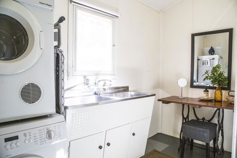 Mataro Cottage - Accommodation Main Beach 26