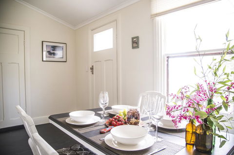 Mataro Cottage - Accommodation Main Beach 22