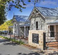 Grandview Homes Accommodation - The Adelaide - Accommodation Main Beach