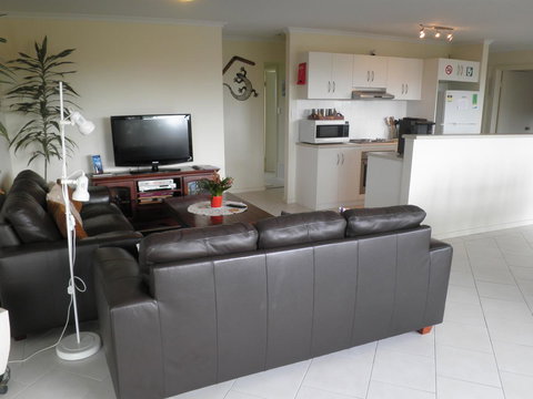The Haven - Island Beach - Accommodation Main Beach 5