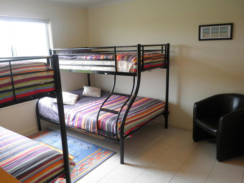 The Haven - Island Beach - Accommodation Main Beach 12