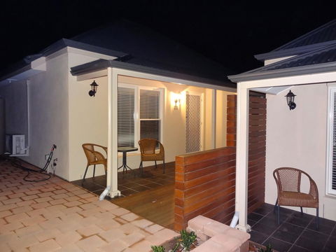 Hahndorf Oak Tree Cottages - Accommodation Main Beach 6