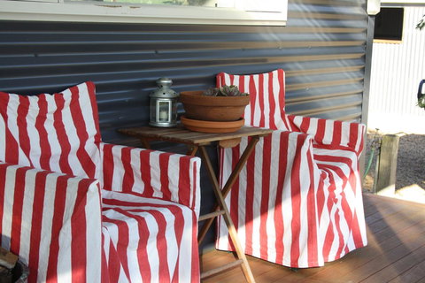 Rabbiters Hut - Accommodation Main Beach 12