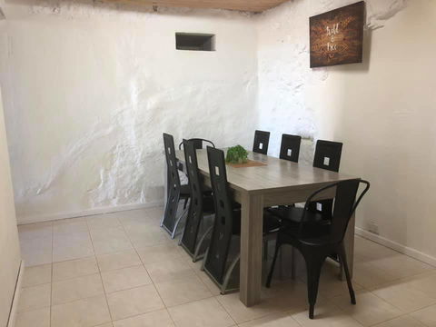 Aussie Opal Diggers Outback Retreat-Undergound - Accommodation Main Beach 2