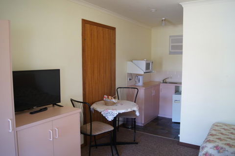 Milang Lakes Motel - Accommodation Main Beach 11