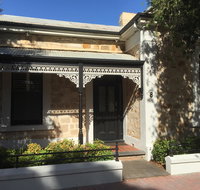 8 Osborne - Accommodation Main Beach