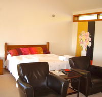 Cherry Farm Studio - Accommodation Main Beach