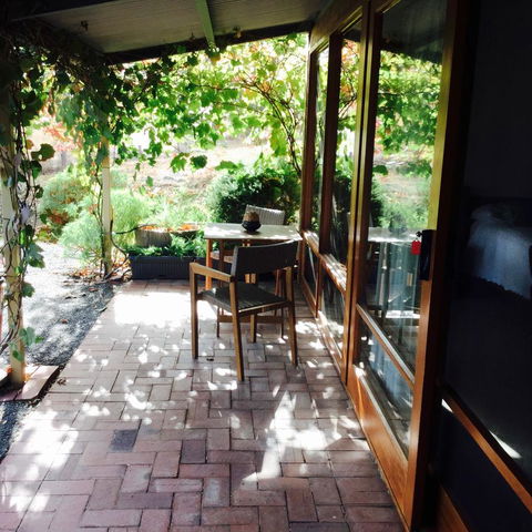 STUDIO ECHUNGA Adelaide Hills - Accommodation Main Beach 1